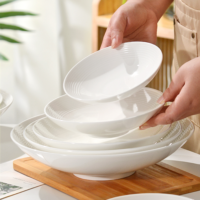2025新款纯白色骨瓷螺纹深盘菜盘家用大号凉菜盘特别好看的盘子