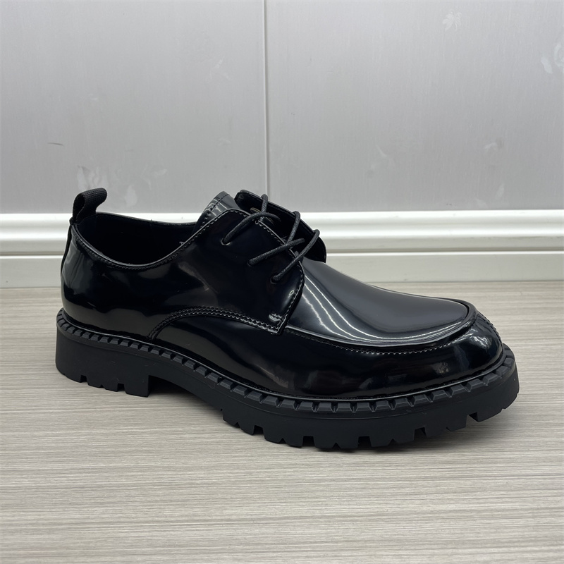 英伦潮搭系带休闲百搭皮鞋