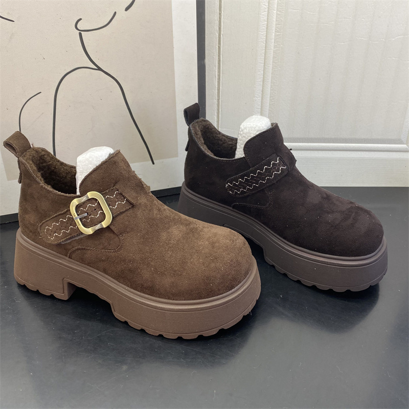撤柜断码处理2025冬季保暖魔术贴厚底雪地靴女加绒松糕底圆头棉靴