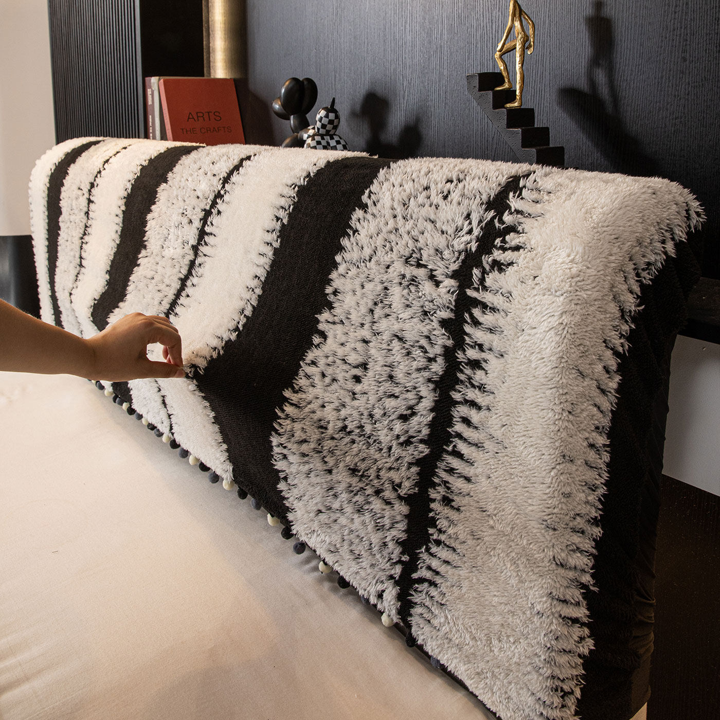 床头套罩2025新款全包靠背软包保护罩通用高级感加厚绒可拆洗遮丑