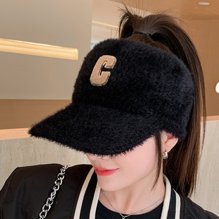 字母C时尚毛绒空顶帽子秋冬季女款简约运动鸭舌帽可扎马尾棒球帽