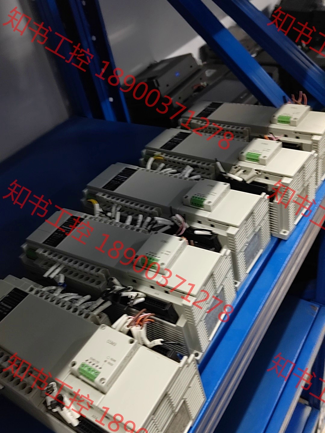 议价 松下PLC，型号FP-XHM4L16T，带通讯扩展COM3，