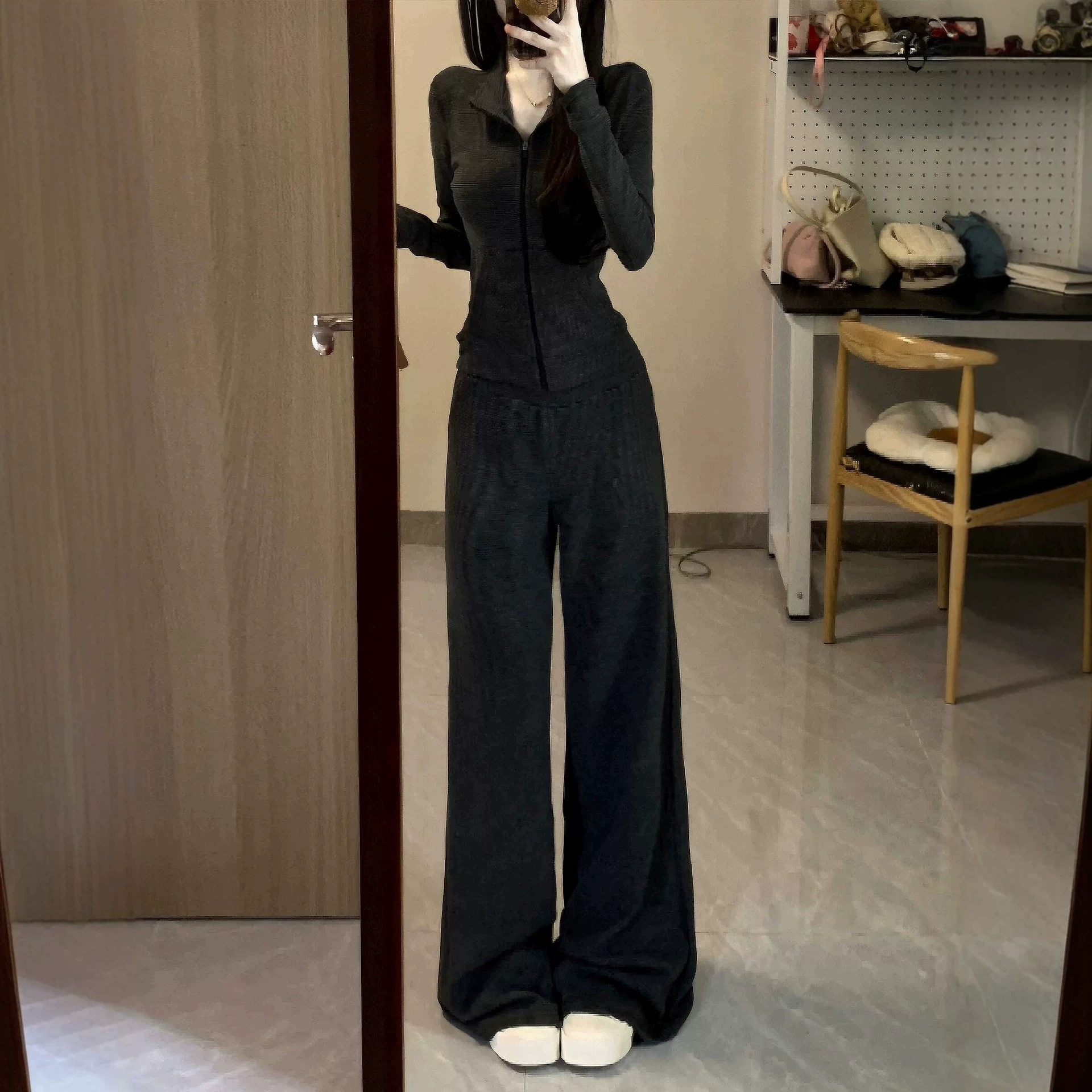 韩系慵懒修身卫衣休闲运动套装女秋时尚显瘦韩版宽松阔腿裤两件套
