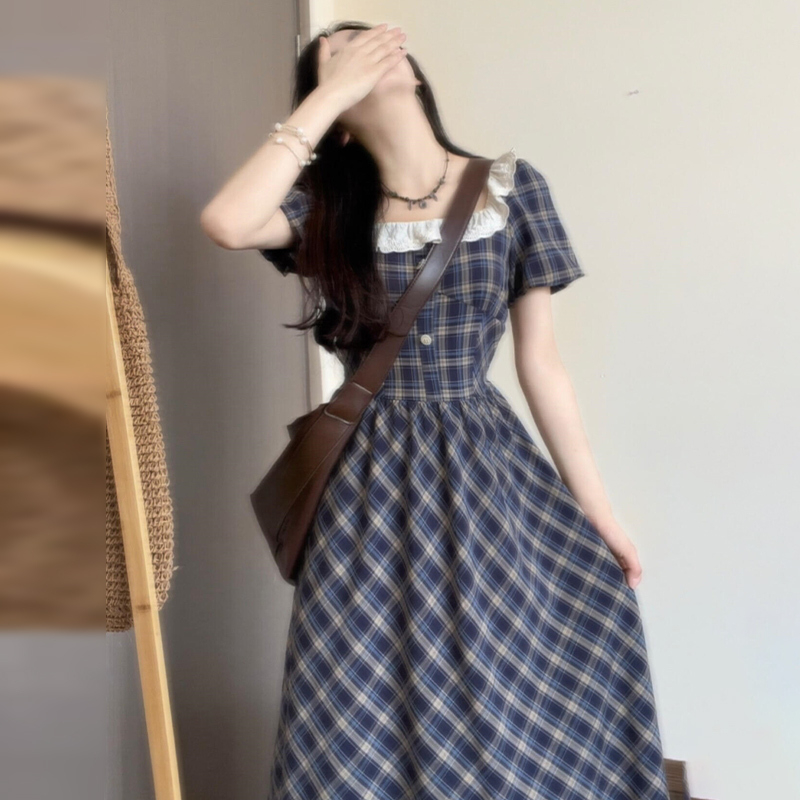 韩系复古格子方领泡泡袖连衣裙子女夏季2025新款小个子学院风长裙