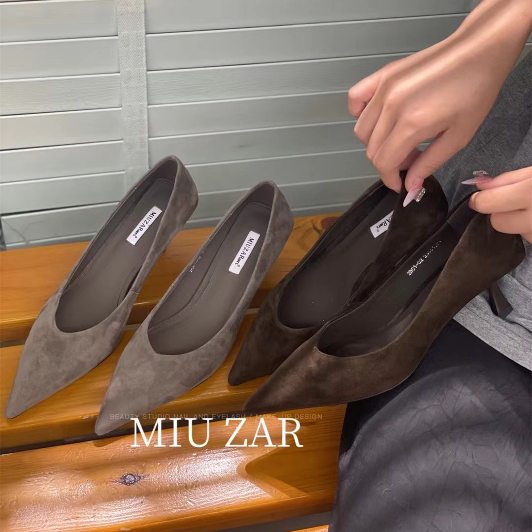 妙莎miuzar女鞋欧货2025秋季新款真皮翻毛皮尖头V口高跟浅口单鞋