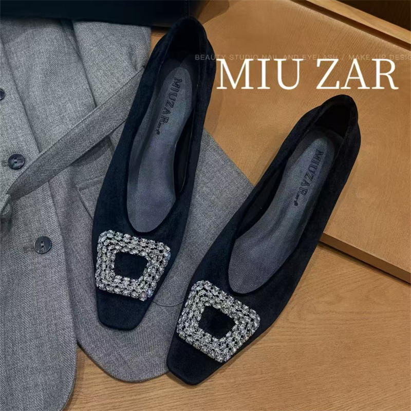 妙莎MIUZAR女鞋2026秋季新款水钻方扣丝绒瓢鞋方头平底单鞋百搭