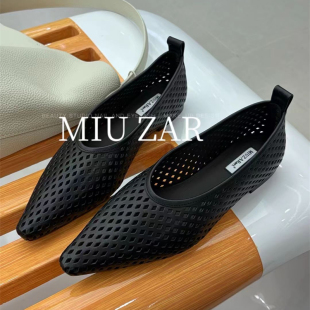 妙莎MIUZAR女鞋2026春夏新款飘长方头单鞋一体色镂空设计瓢鞋平底