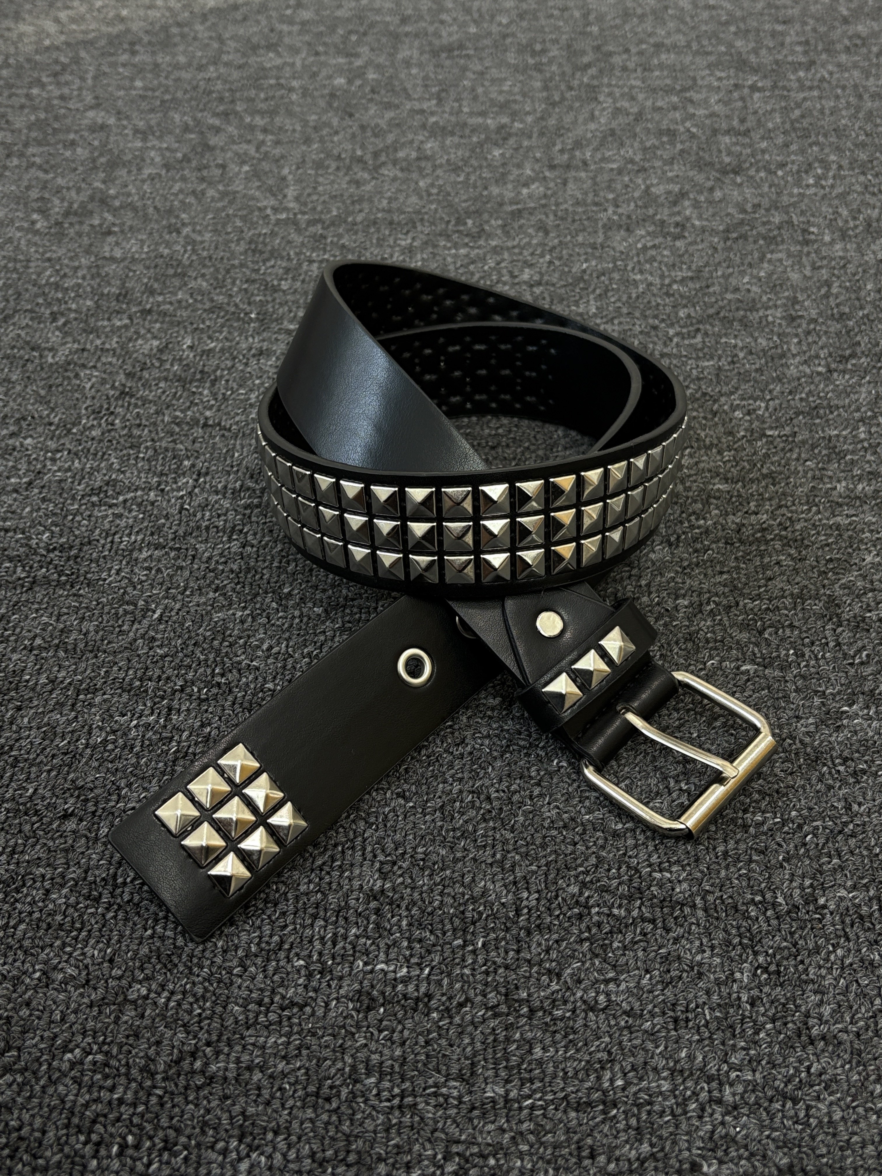 小心袖口 Vintage中古黑色铆钉腰带原创小众朋克日常百搭男女皮带