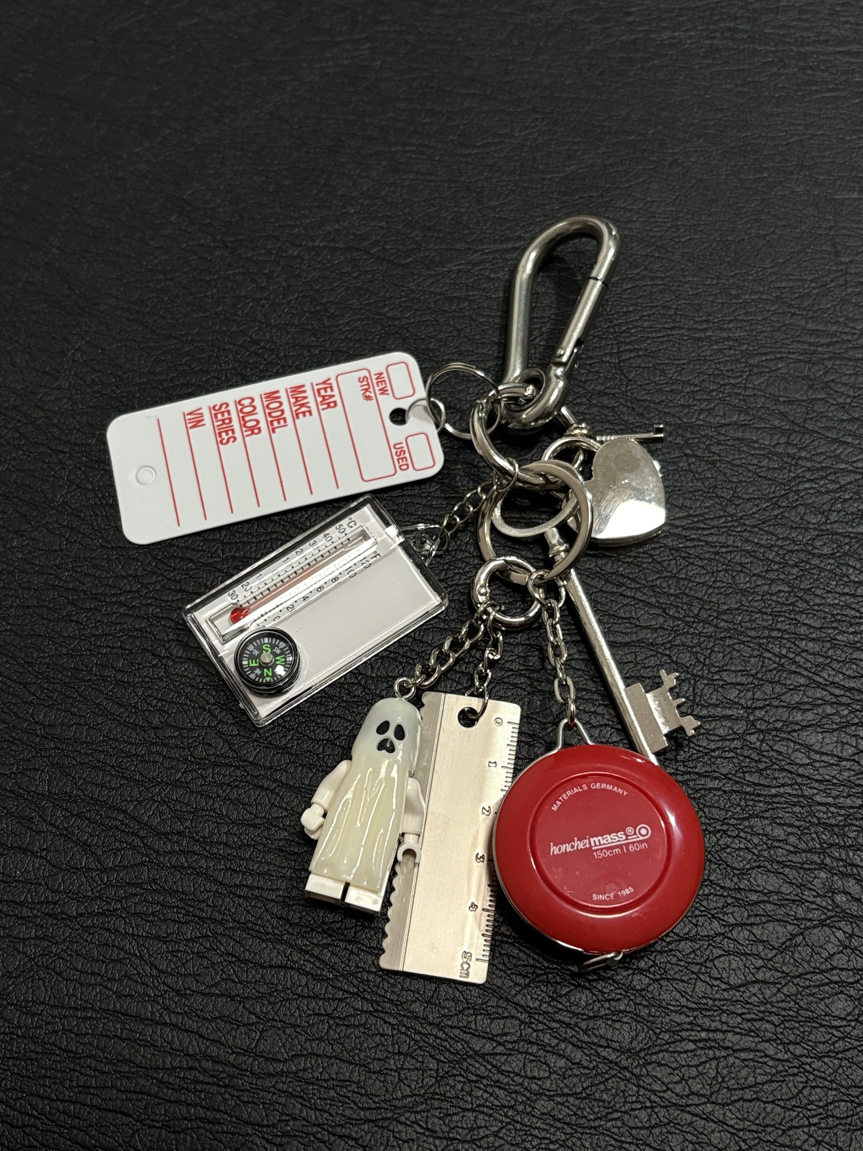 小心袖口 多元素钥匙扣挂件卷尺卡通金属个性创意包包挂件挂饰,服饰配件/皮带/帽子/围巾,钥匙扣,淘宝优惠券,粉丝福利购,淘宝优惠卷