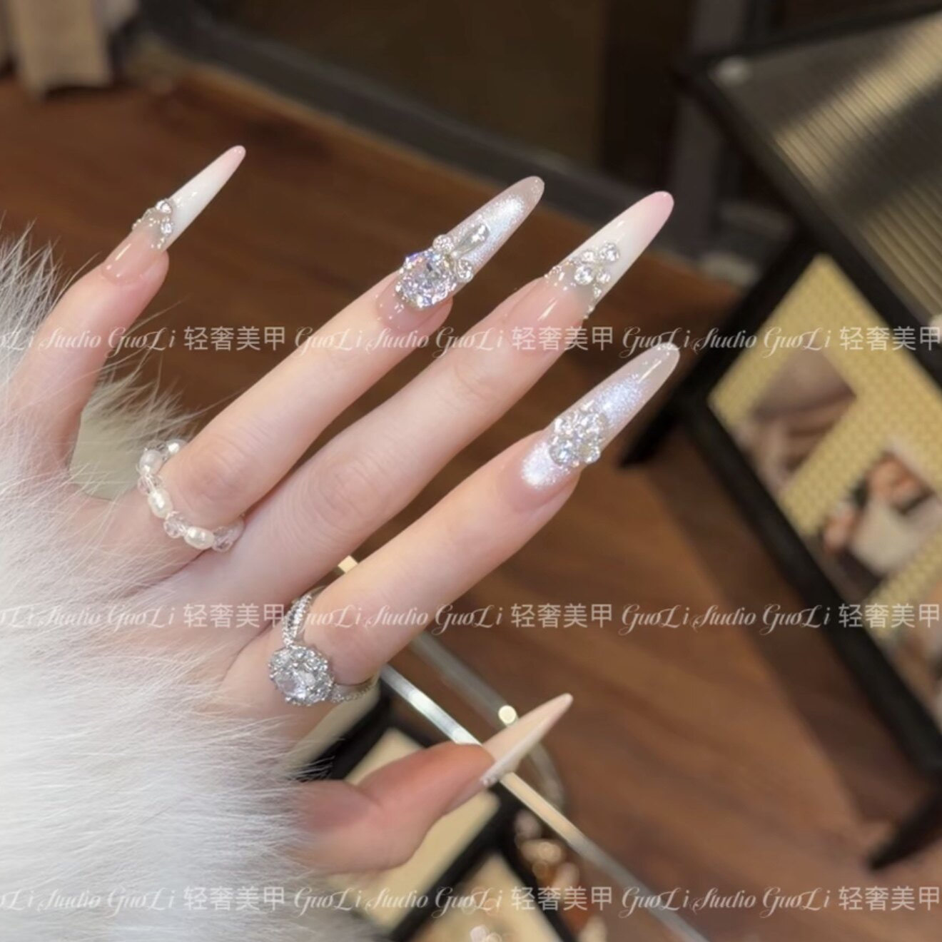 【甜酪雪椰】手工穿戴甲纯欲风樱花粉乳白渐变法式温柔猫眼美甲贴