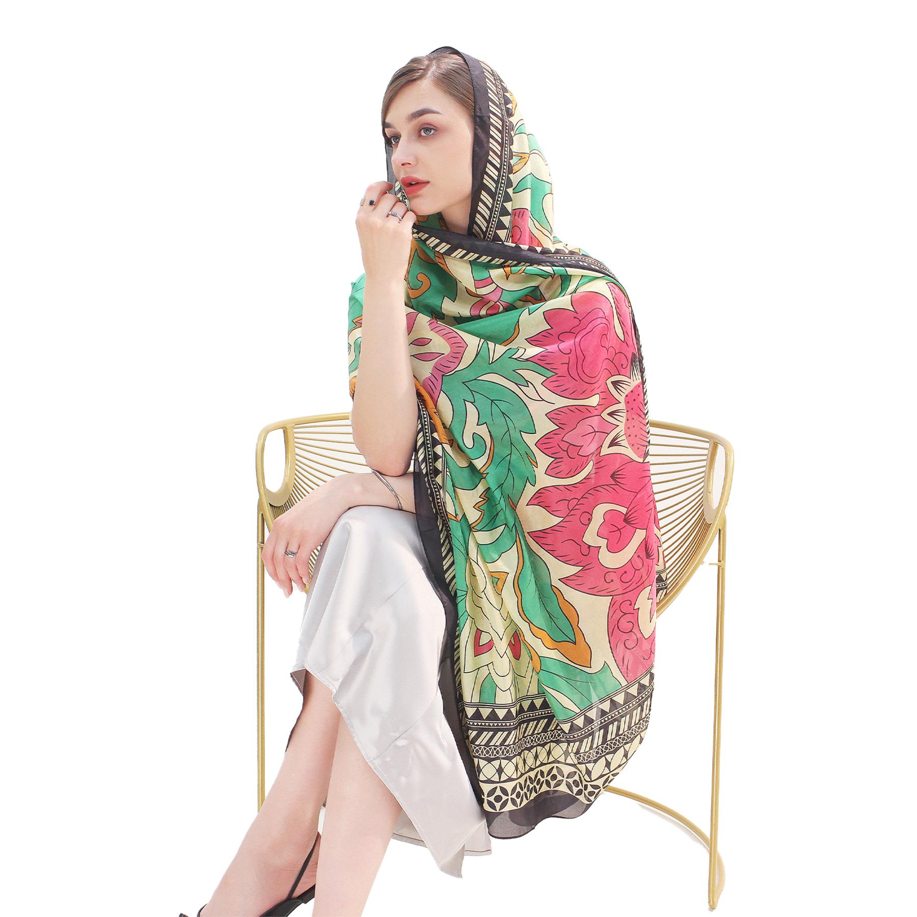 祖母绿骏马的盛装软糯桑蚕丝披肩