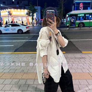 砂洗60支纸皱棉 前后双门襟设计 有调性白色宽松衬衫