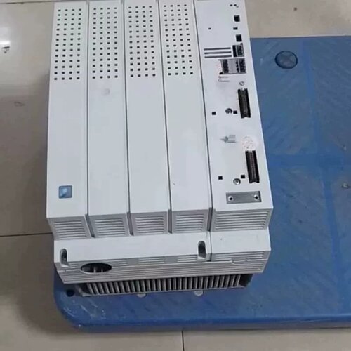 议价E82EV303K4B241伦茨30KW专用变频器 LENZ