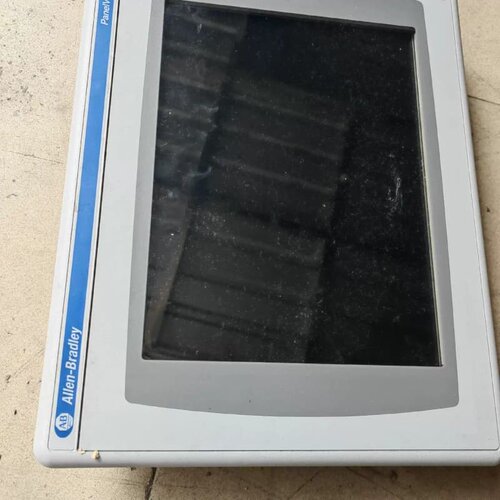 议价倒闭厂庫存AB屏2711P-RDT12C。成色新，只会通电开