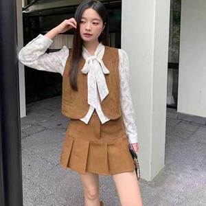 复古港风时尚套装女秋2024新款衬衫气质百搭马甲百褶裙秋装三件套