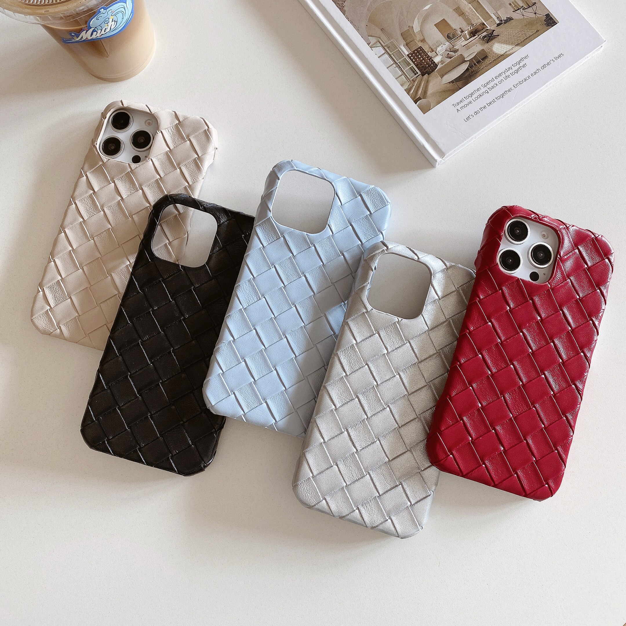 高级感立体编织纹皮质适用iPhone16promax手机壳15pro防摔14plus半包壳13/14简约小众11/12个