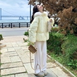 新款奶油黄云朵大毛领90羽绒服外套2C189-8356-P305-K458，女装羽绒服，2C189