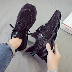 夏季透气男鞋2024新款春冬男款网面网鞋运动跑步休闲防臭黑色潮鞋