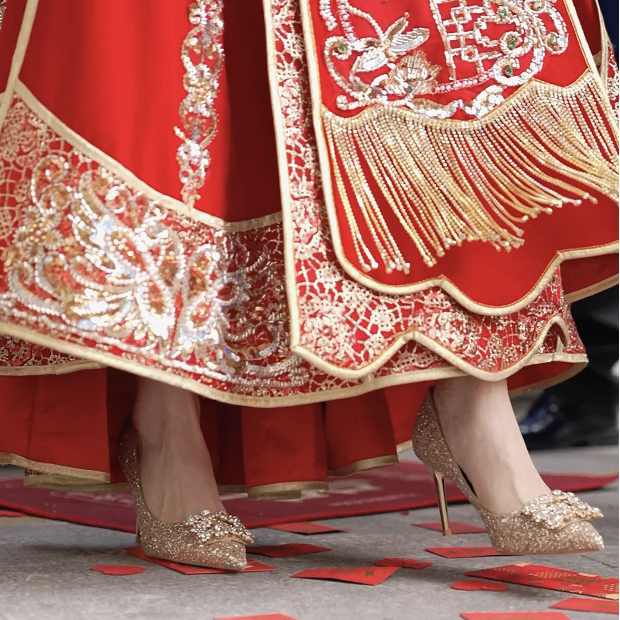 香槟色婚鞋女秀禾主婚纱两穿2024秋冬新款绝美水钻爆闪细跟高跟鞋