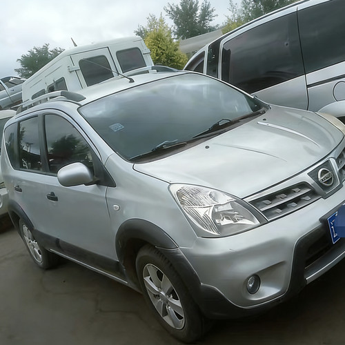 专用于日产骊威拆车件前嘴机盖