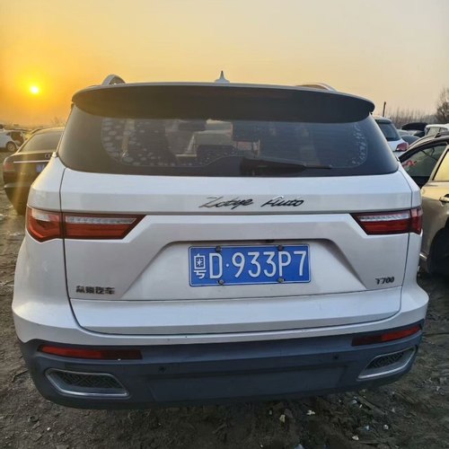 众泰T700拆车件轮毂压缩机左前门右车门大灯仪表中控饰板尾门总成