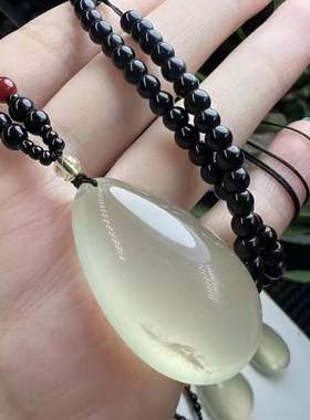 好记水晶柠檬黄水滴吊坠搭配玛瑙珠链小众送朋友家人礼物随机发货