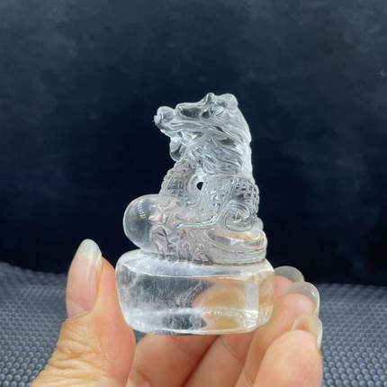好记水晶天然白水晶十二生肖鼠牛虎兔龙蛇马羊猴摆件家居办公装饰