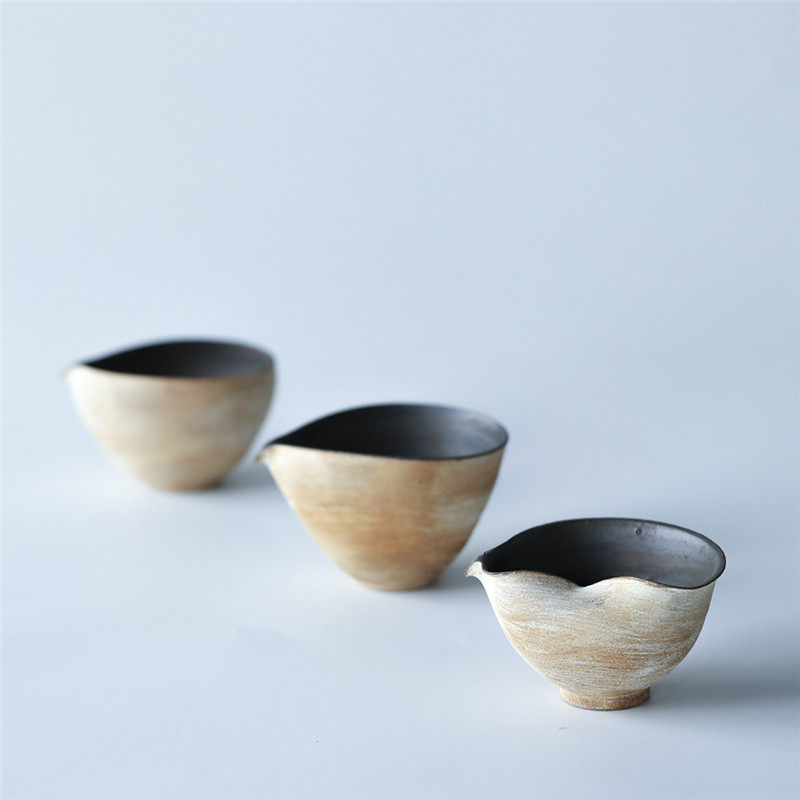 极简陶艺家作品流动的她粗陶侘寂风公道杯匀杯内金属黑釉功夫茶具
