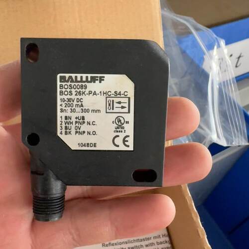 议价BOS 26K-PA-1HC-S4-C 光电传感器 BALLUFF工业备件维修