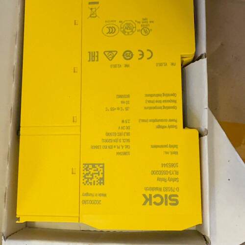议价RLY3-0SSD200 安全继电器 工控自动化控制元件维修