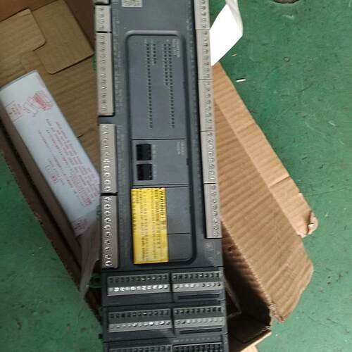 议价TM200C60R TM3RDM16R 可编程逻辑控制器工控扩展模块维修