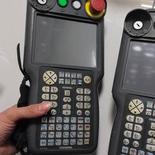 议价JZRCR-APP01-1 安川机器人示教器 工业自动化操控配件维修