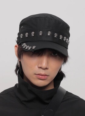 WORLDWIDE小众街头亚文化y2k骷髅头铆钉平顶帽子男潮男辣妹鸭舌帽