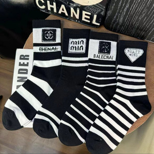 新款袜子女配鲨鱼裤高筒100%纯棉防臭长筒高级黑白运动堆堆袜中筒