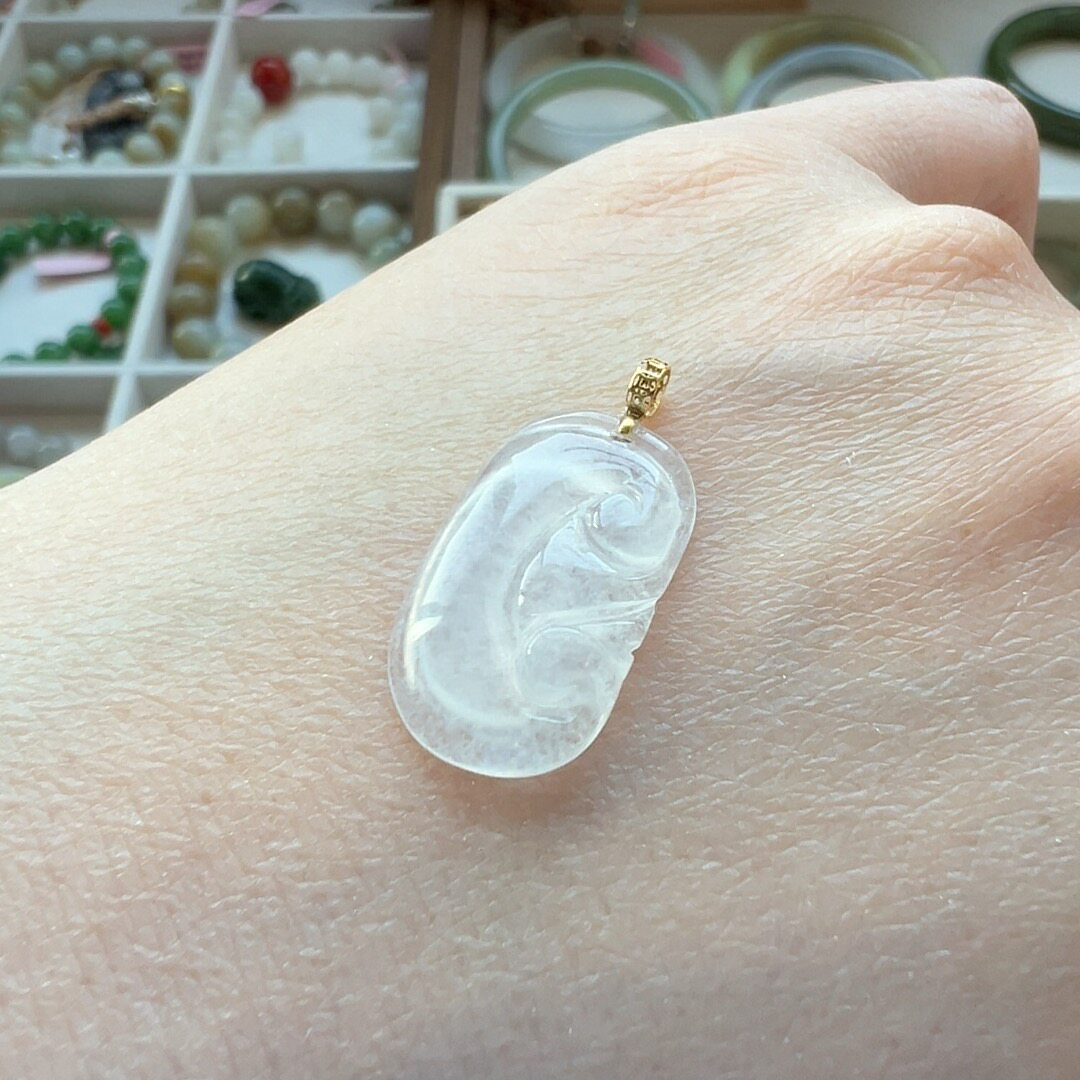 翡翠白冰如意18K吊坠