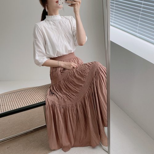 褶皱的艺术松紧高腰大摆半身裙