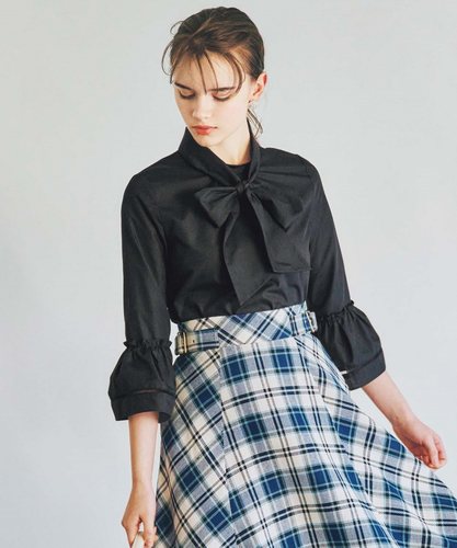 蝴蝶结系带蕾丝拼接喇叭袖衬衫