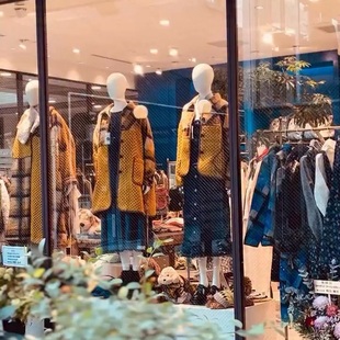 5.2w+稀罕高端 仅3件~客供意大利琎口轻量羊毛呢拼色翻领中长外套