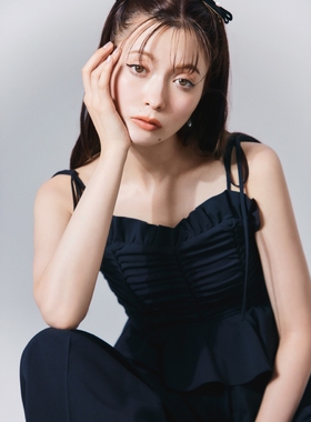 仅8件 版型巨赞~min感牌 巨显瘦 甜美系带荷叶边褶皱吊带背心上衣