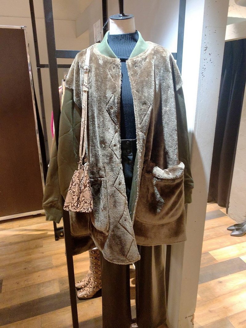 正反两穿毛绒立领拼接棉服外套