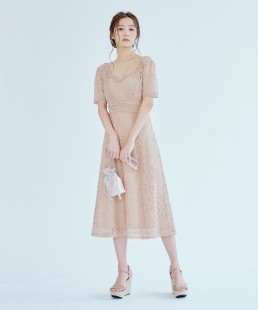 爆款来袭~扣扣家~代勾卖断货  敲精致软蕾丝复古高腰线 连衣裙