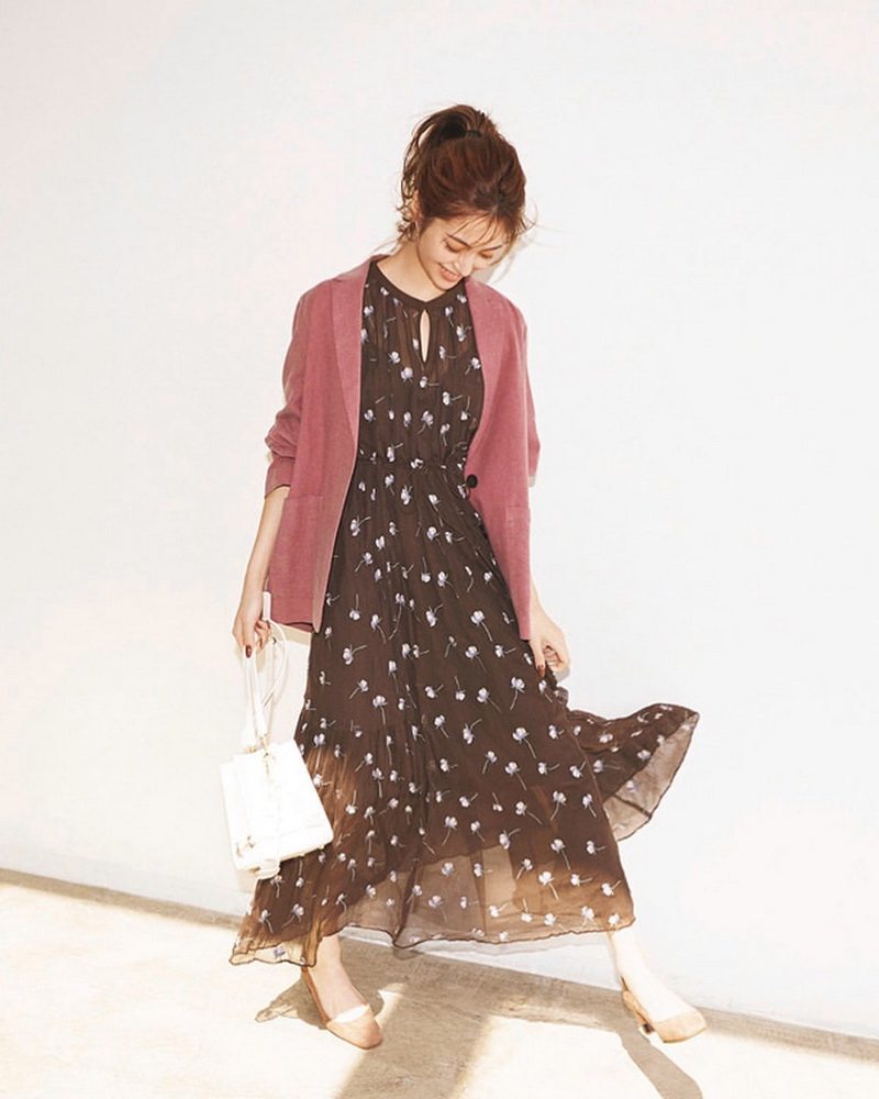 宫田聪子明星款 21秋 人间仙境 万针刺绣织就美貌 薄纱连衣裙