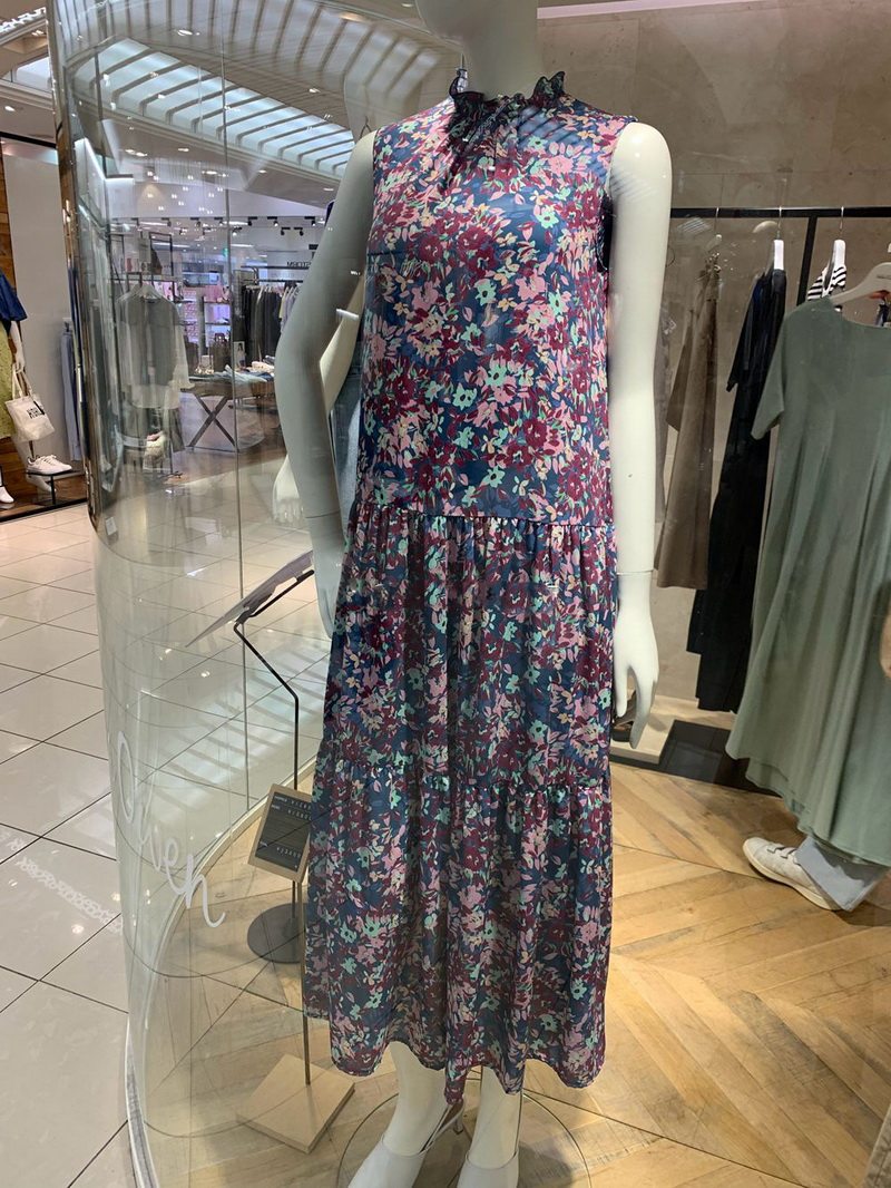 多杂志揭载 MO 橱窗人气款 凡尔赛宫花纹连衣裙+裹胸两件套装