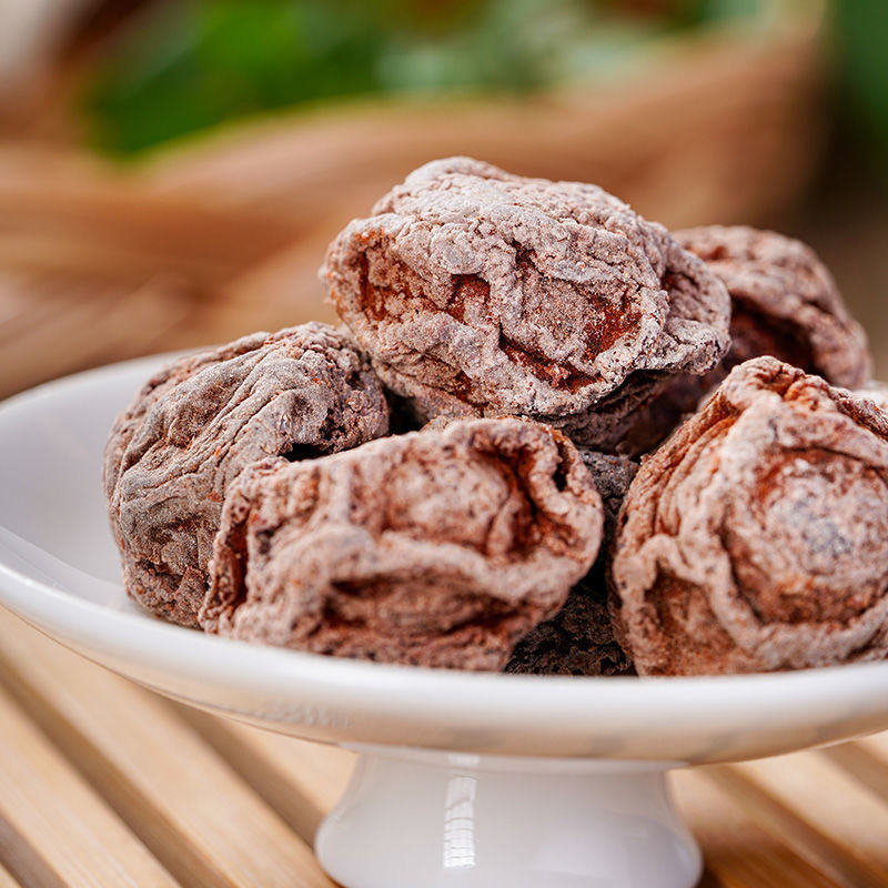 日式盐津话梅云南大理特产洱源中洱话梅袋装酸甜零食果脯青梅子