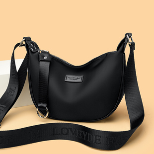 品牌休闲新款耐磨女包斜挎防水牛津布单肩包女式妈妈包饺子包百搭