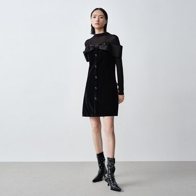 Dekashell/迪卡轩2025秋季新款露肩黑色长袖连衣裙温柔风女裙子M481712