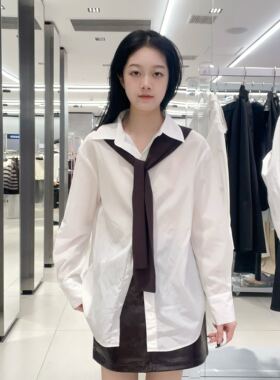 太平鸟女士气质简约时尚衬衫A1CAF3513