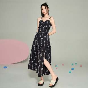 Choc蝴蝶结印花吊带连衣裙21043HJT0671 Love