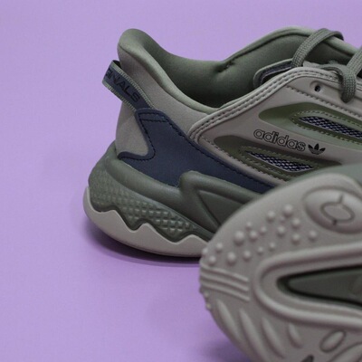 ADIDASORIGINALS三叶草男鞋OZWEEGO运动鞋休闲鞋GX0441