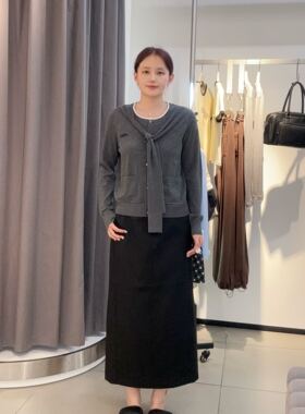 太平鸟女士简约时尚半身裙A1GFE4131